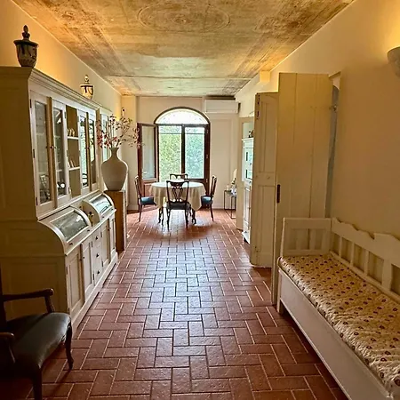 Bed & Breakfast Molinari 4*