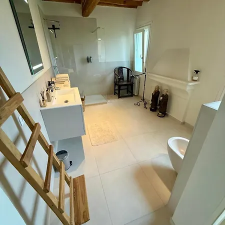 Molinari Bed & Breakfast 4*